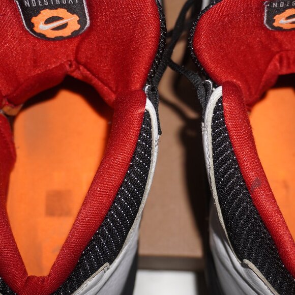 Air Max Darwin 360 SIZE 12 / Varsity RED/BLACK/WHITE No Box - Picture 7 of 7